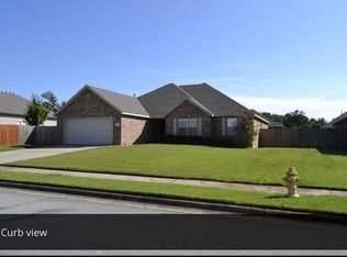2703 SW Warberry Ave, Bentonville, AR 72713