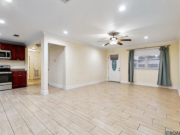 4th image of 2254 Carolyn Ave