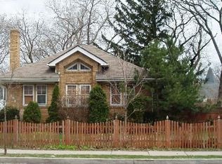 1917 Dodge Ave, Evanston, IL 60201