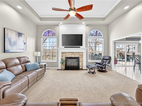 3rd image of 421 Greystone Ln