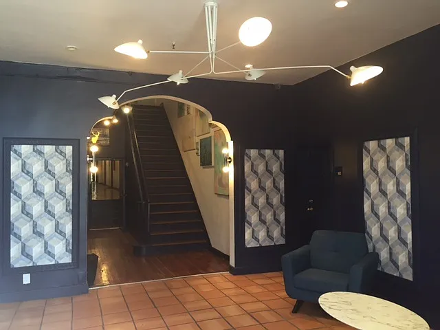 KTown Apartments on Catalina — Photo 3