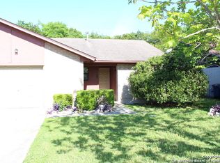 515 Riverside Dr, New Braunfels, TX 78130