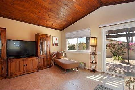 Awesome ceiling height in main living area and beautiful natural light.