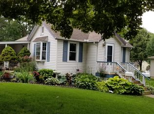 1537 W 37th St, Davenport, IA 52806