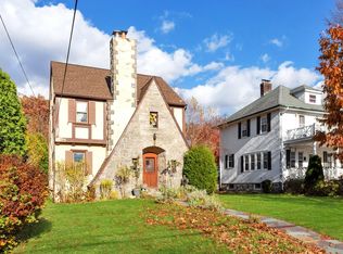 83 Locust Ave, Scarsdale, NY 10583