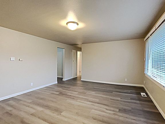 4th image of 25024 21st Pl S