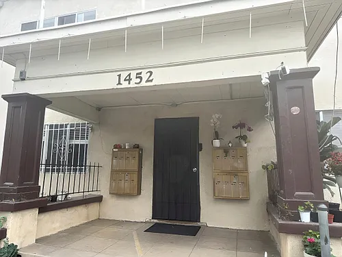 1452 Pleasant Ave #15 — Photo 8