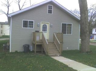 1122 Holmes Ave, Joliet, IL 60432