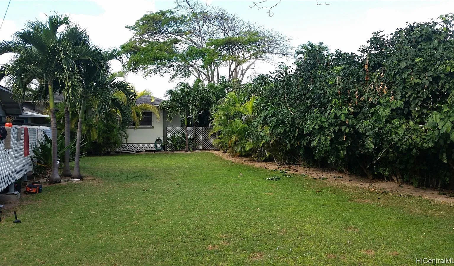 158 Makawao St — Photo 3