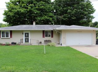 54578 Love Ln, Eau Claire, MI 49111