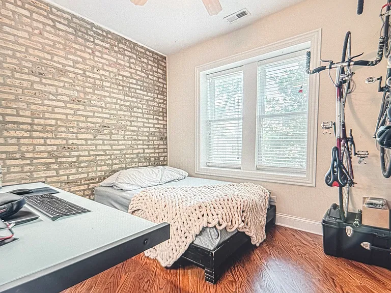 3149 N Drake Ave #2S — Photo 8