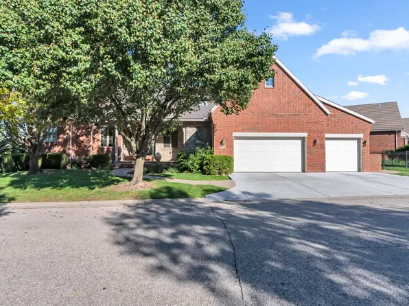 8812 E Churchill Cir, Wichita, KS 67206