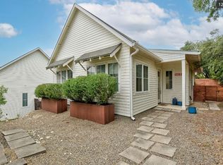 708 Cardinal Ln #B, Austin, TX 78704