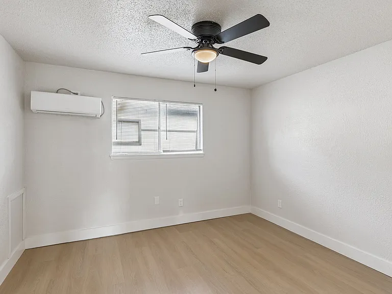 1209 Roosevelt St #2 — Photo 11