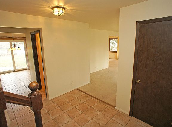 2nd image of 1616 W Canterbury Ct