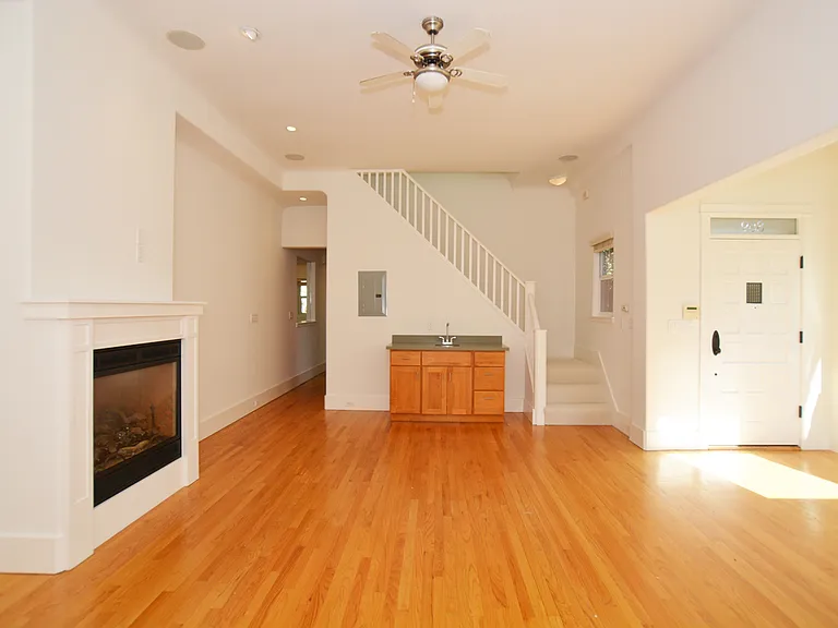 869 Fell St — Photo 7