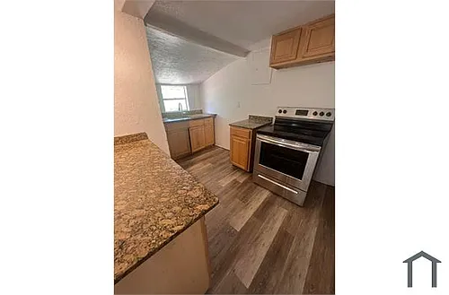 320 NW 16th Ave #320 Photo 1