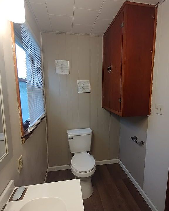 1st image of 117 E Tennessee St