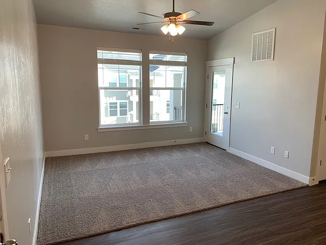 718 W 380 N #101