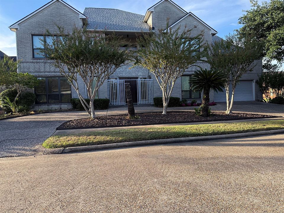 1st image of 8102 Lake Edge Ct