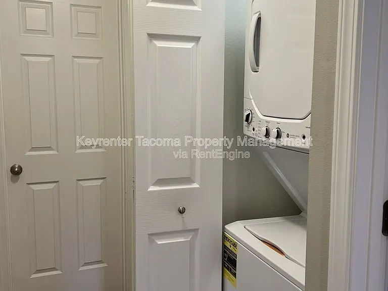 348 Harvard Ave — Photo 12