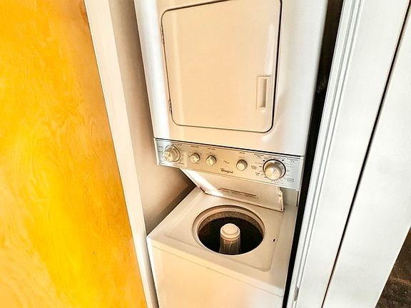 5th image of 418 N 25th St APT 310