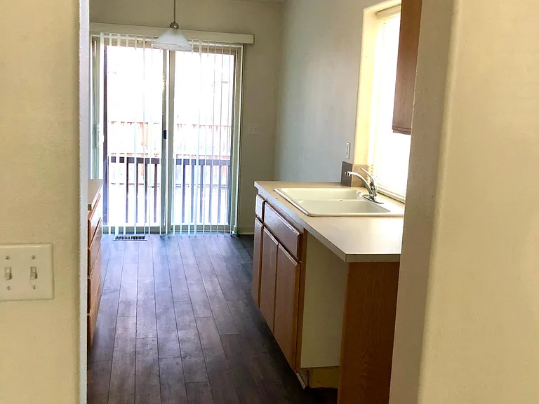 20511 Brentwood Ave #2 — Photo 10