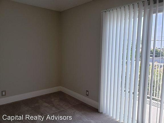 5th image of 1190 Newport Ave #201