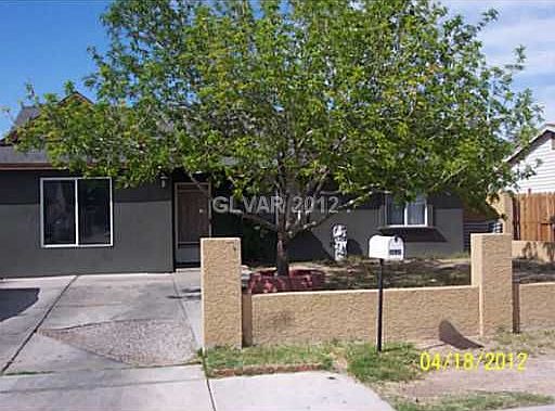 2nd image of 4640 Yuma Ave