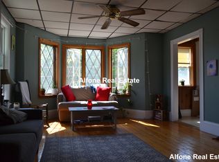100 Porter St, Somerville, MA 02143