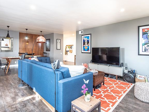 3rd image of 4915 Tyrone Ave APT 236