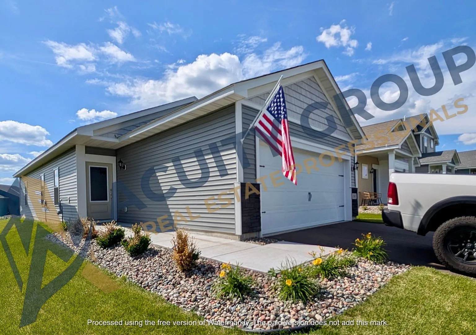 Newer built 3bd 2ba Cambridge single level home for Rent — Photo 2