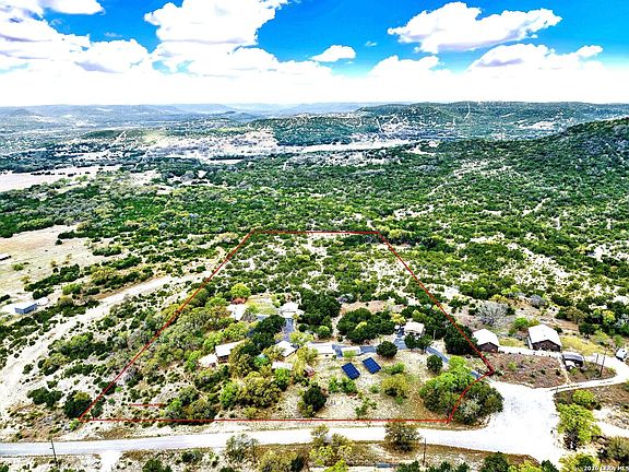 3rd image of 647 Medina Hills
