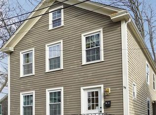 39 Kingston Ave, Newport, RI 02840