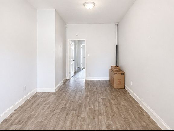 3rd image of 7223 66th St #2