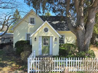 323 Franklin St, Milford, MI 48381
