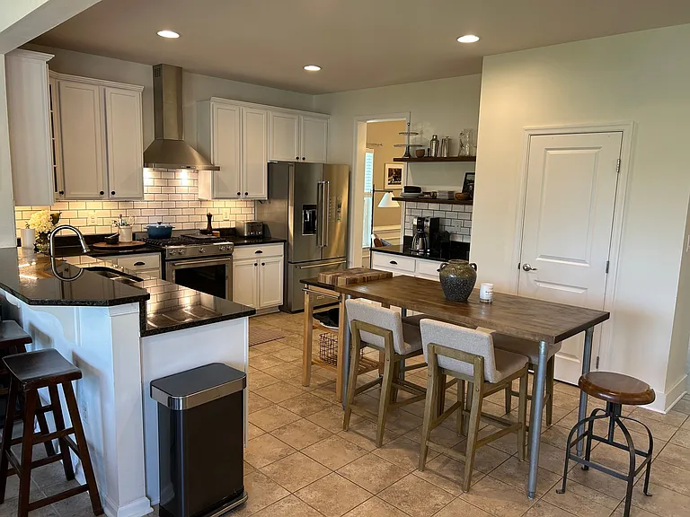 1017 Wright Ct — Photo 8