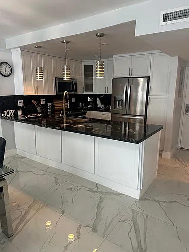 3725 S Ocean Dr #1103 Photo 1