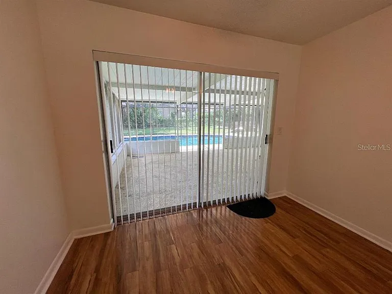 12928 N Oregon Ave — Photo 9