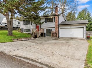 137 Rollingwood Dr, Kelso, WA 98626