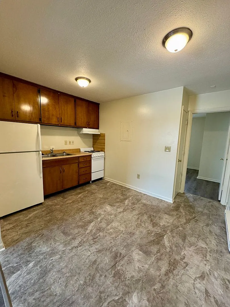 Apartment for Rent — Photo 4