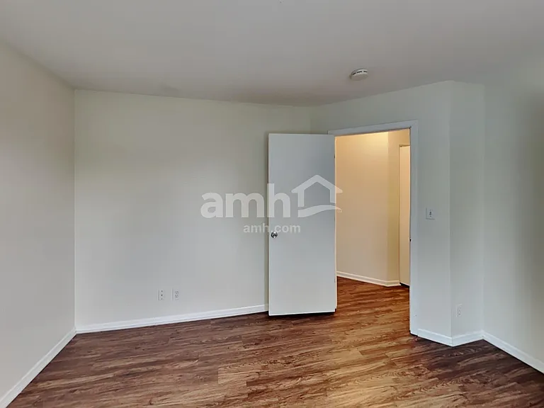 21744 W Knollwood Dr — Photo 21