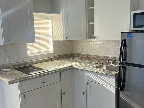 4th image of 1460 NW 41st St #0
