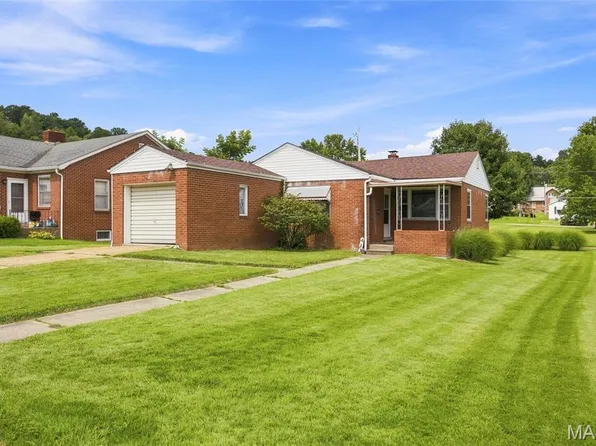 413 W 9th St, Hermann, MO 65041
