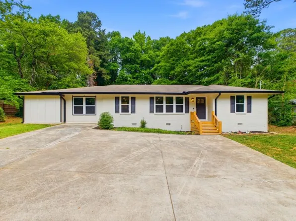 4200 Pinetree Dr, Powder Springs, GA 30127
