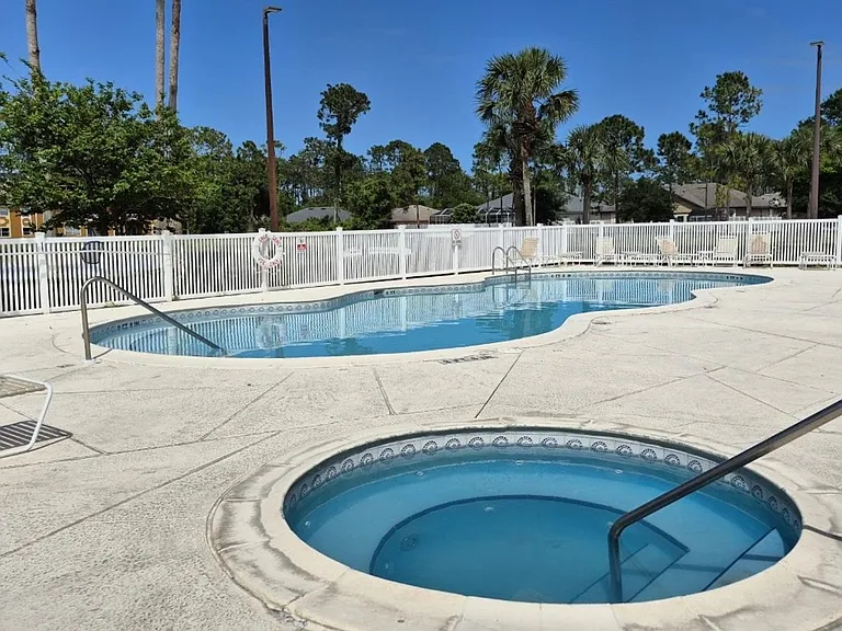 4600 E Moody Blvd #8M — Photo 28