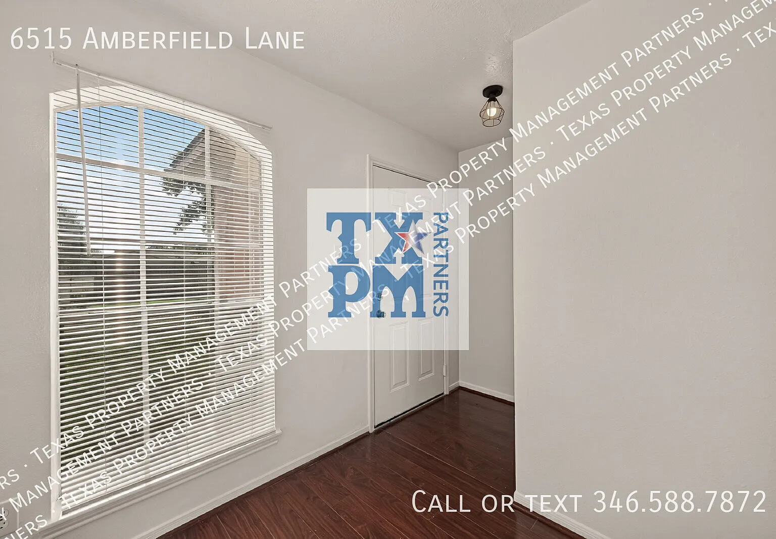 Spacious 4 Bedroom Katy Home with Large Backyard & No Carpet — Photo 3