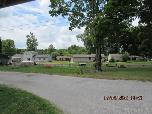 Ems B5 Ln, Leesburg, IN 46538