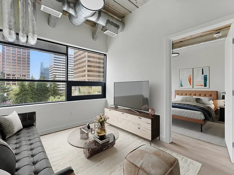 744 4th Ave SW — Photo 36