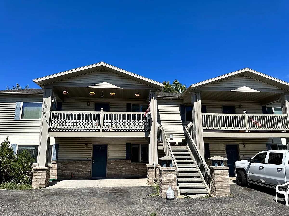 Building Photo - 209 Pondera Ave #1-4